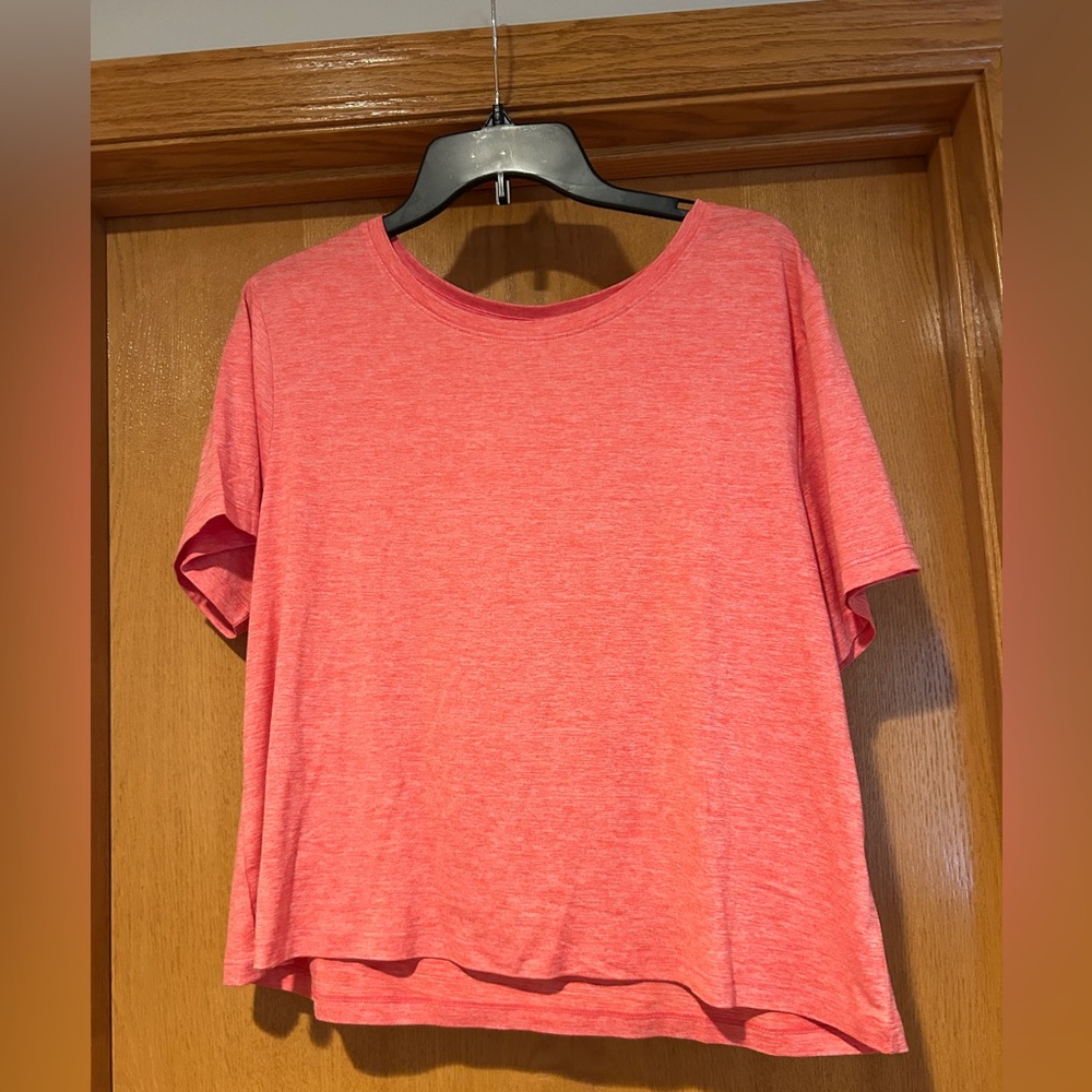 Ladies size XL, brand Yogalicious Casual Orange T-Shirt